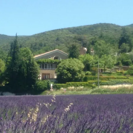 Les Terrasses Du Soleil Bed and Breakfast