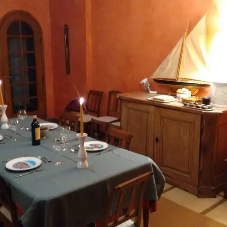 Les Terrasses Du Soleil Bed & Breakfast Le Pegue
